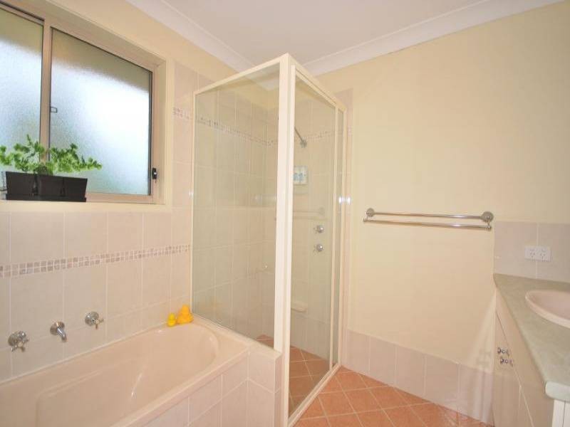 42 Pineridge Close, Lisarow NSW 2250