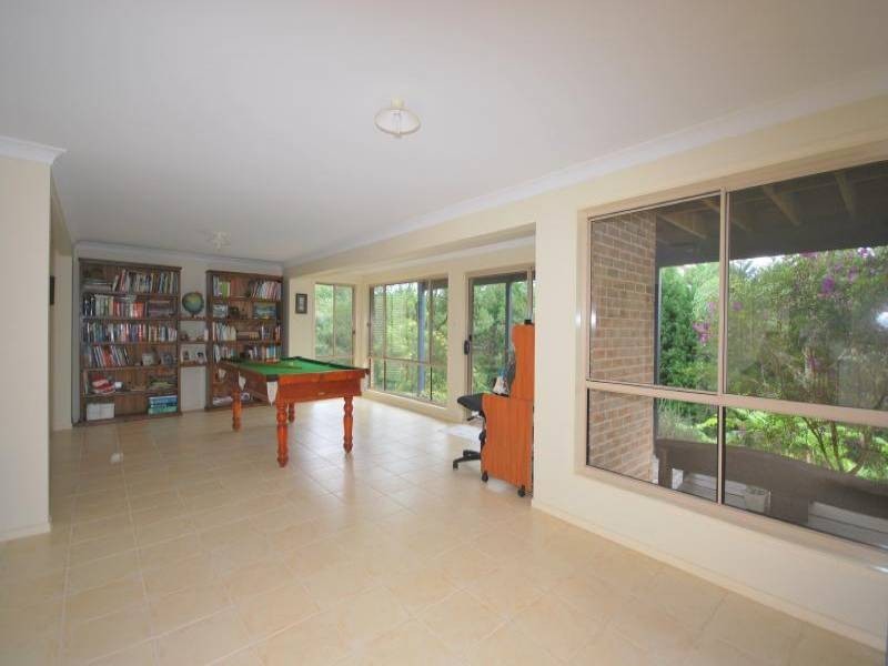 42 Pineridge Close, Lisarow NSW 2250