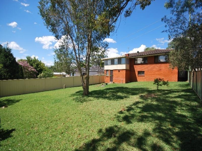 19 Sunnyside Avenue, Point Clare NSW 2250