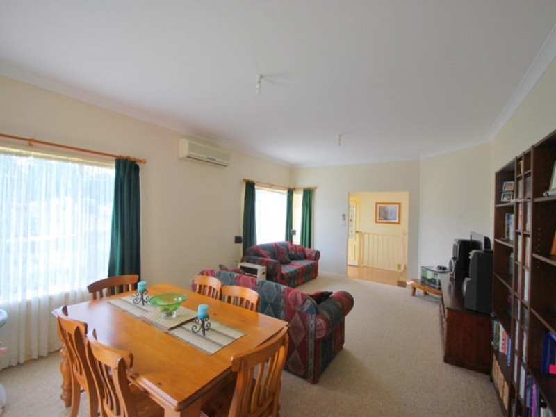 45 Cambourn Drive, Lisarow NSW 2250