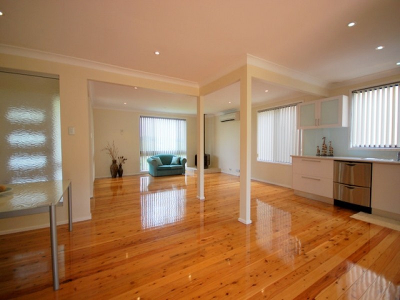 18 Barkala Street, Lisarow NSW 2250