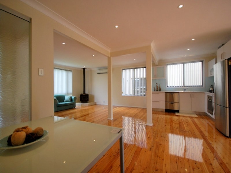 18 Barkala Street, Lisarow NSW 2250