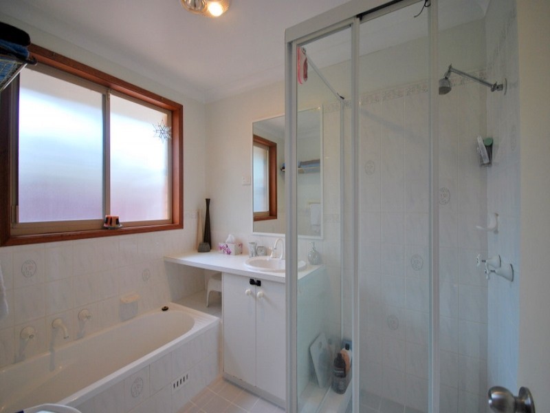 2/34 Casey Crescent, Kariong NSW 2250