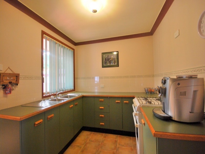 2/34 Casey Crescent, Kariong NSW 2250