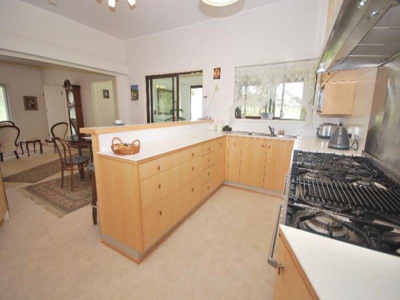 2909 Wisemans Ferry Road, Mangrove Mountain NSW 2250