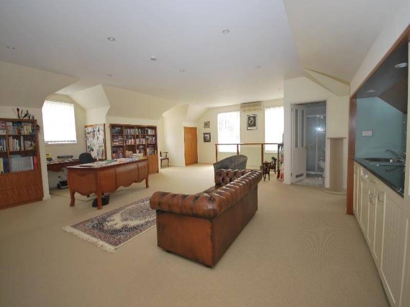 2909 Wisemans Ferry Road, Mangrove Mountain NSW 2250