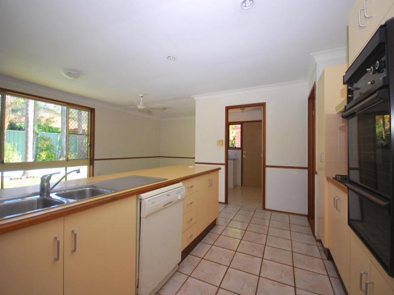 8 Arrawarra Street, Narara NSW 2250