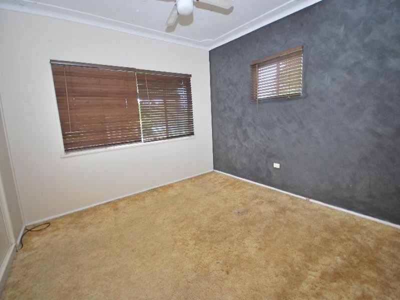 1 Opala Avenue, Wyoming NSW 2250