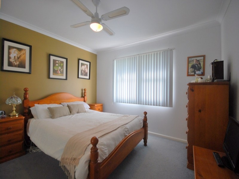 54 Orange Parade, Wyoming NSW 2250