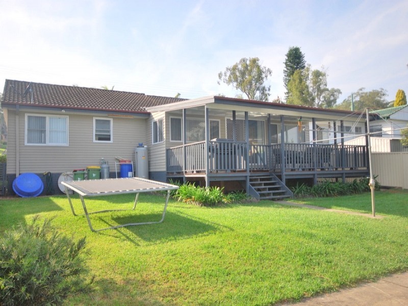 54 Orange Parade, Wyoming NSW 2250