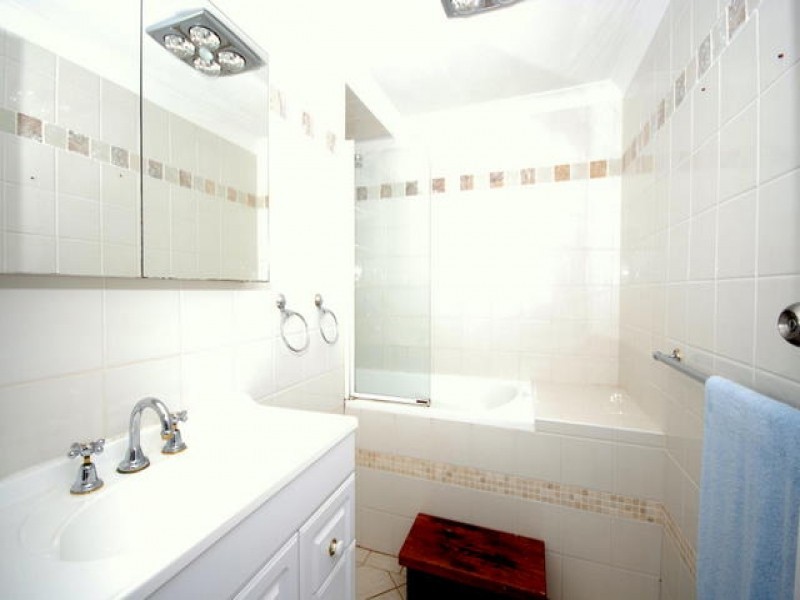 75 Turpentine Street, Wyoming NSW 2250