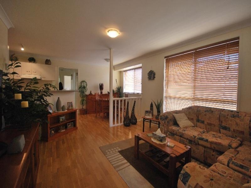 2/7 Tracie Close, Kariong NSW 2250