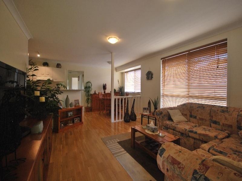 2/7 Tracie Close, Kariong NSW 2250