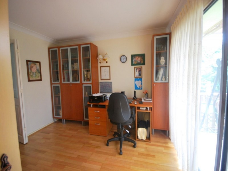 3 Cranbrook St, Wyoming NSW 2250