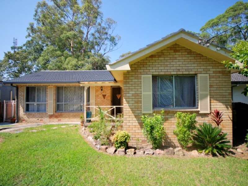 102 Turpentine Street, Wyoming NSW 2250