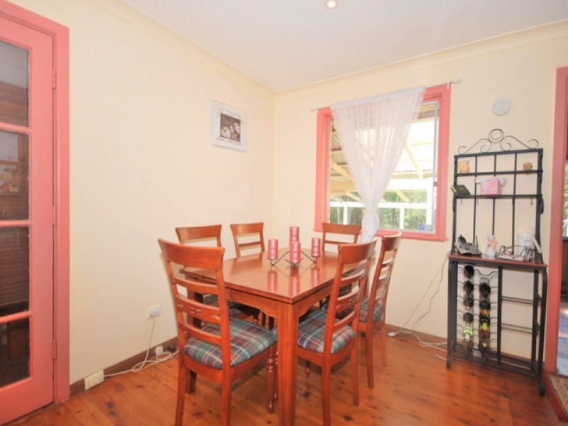 102 Turpentine Street, Wyoming NSW 2250