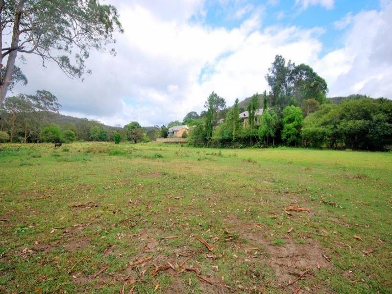 Hanlan Street, Narara NSW 2250