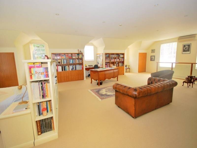 Wisemans Ferry Road, Mangrove Mountain NSW 2250