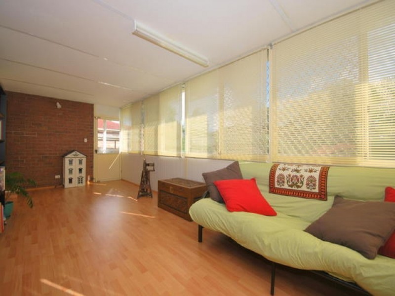 16 Karina Drive, Narara NSW 2250