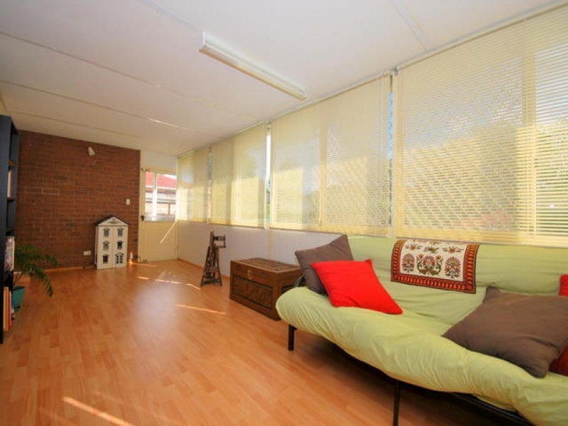 16 Karina Drive, Narara NSW 2250