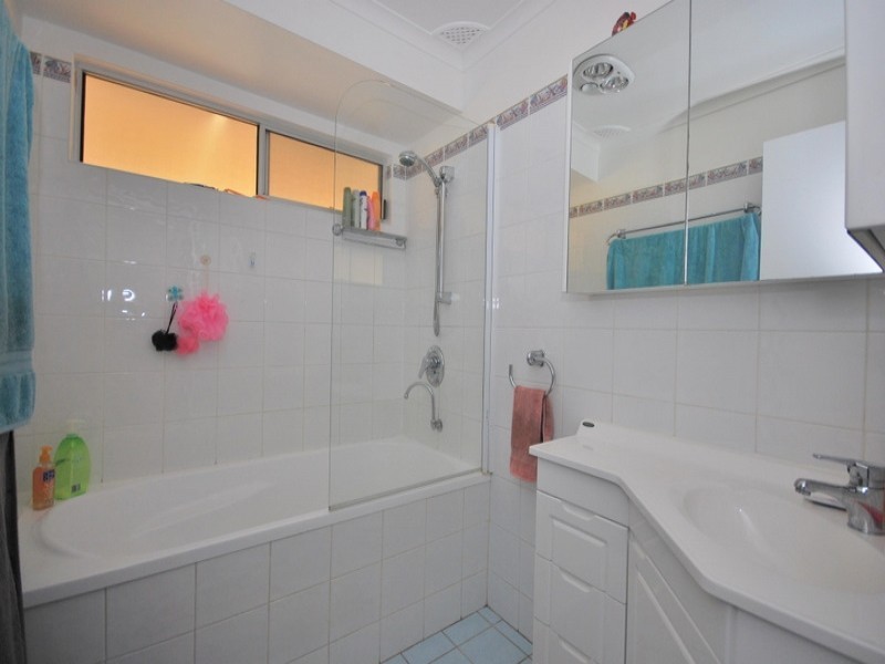 16 Karina Drive, Narara NSW 2250