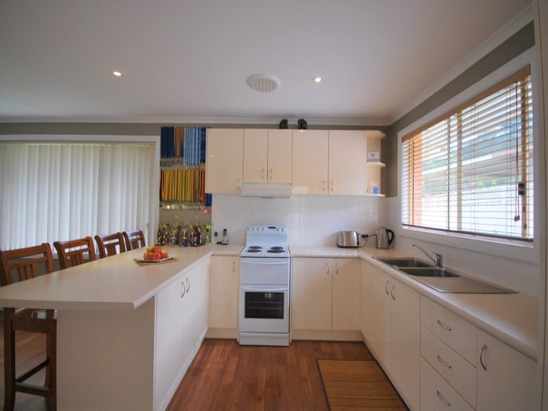 9 Rain Forest Road, Wyoming NSW 2250