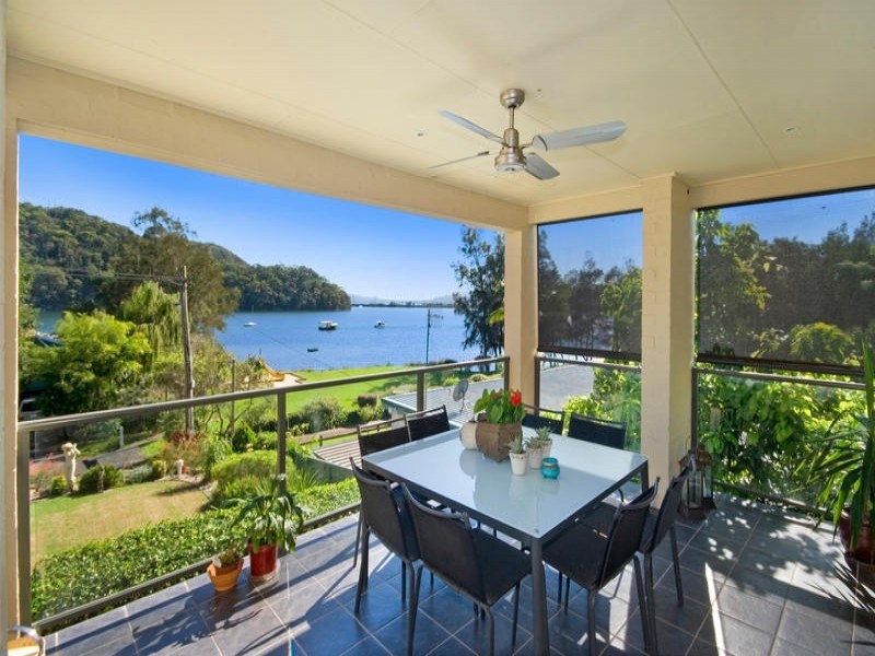 2c Taylor Street, Woy Woy Bay NSW 2256
