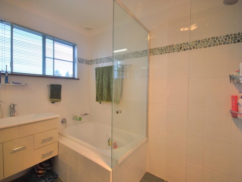 69 Crawford Crescent, Wyoming NSW 2250