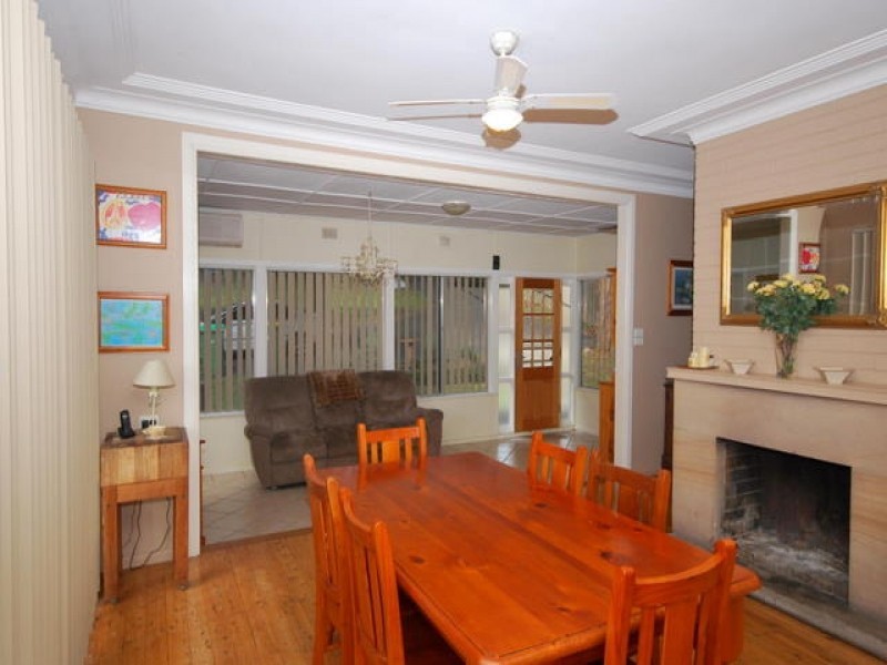 50 Mangrove Road, Narara NSW 2250