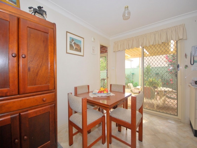 10/293-295 Henry Parry Drive, Wyoming NSW 2250