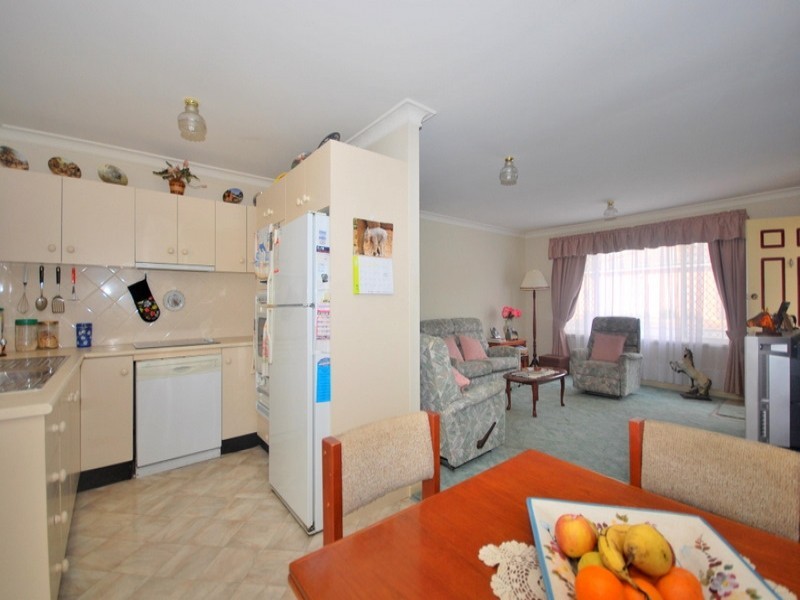 10/293-295 Henry Parry Drive, Wyoming NSW 2250