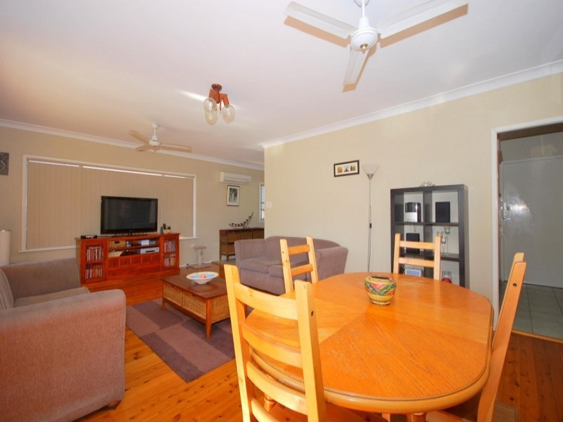 35 Maple Street, Wyoming NSW 2250