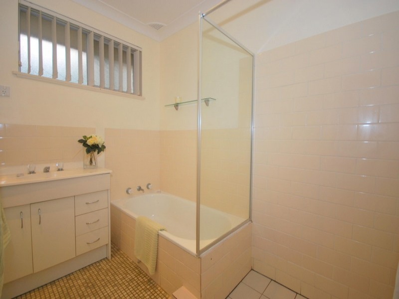 22 Woodside Terrace, Narara NSW 2250