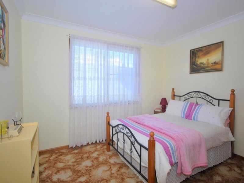 15 Lynnette Crescent, East Gosford NSW 2250