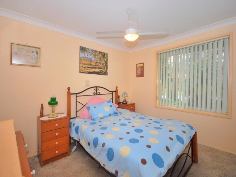 19 Halcyon Street, Wyoming NSW 2250