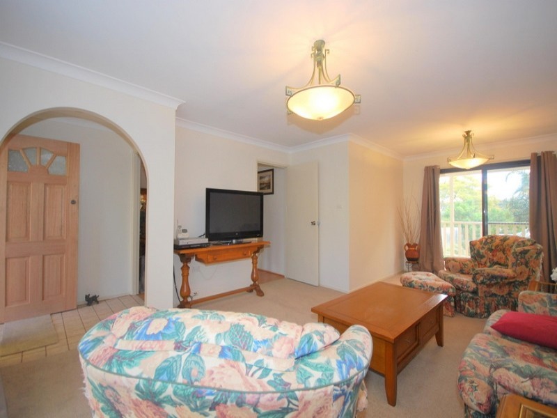 17 Craigend Street, Wyoming NSW 2250