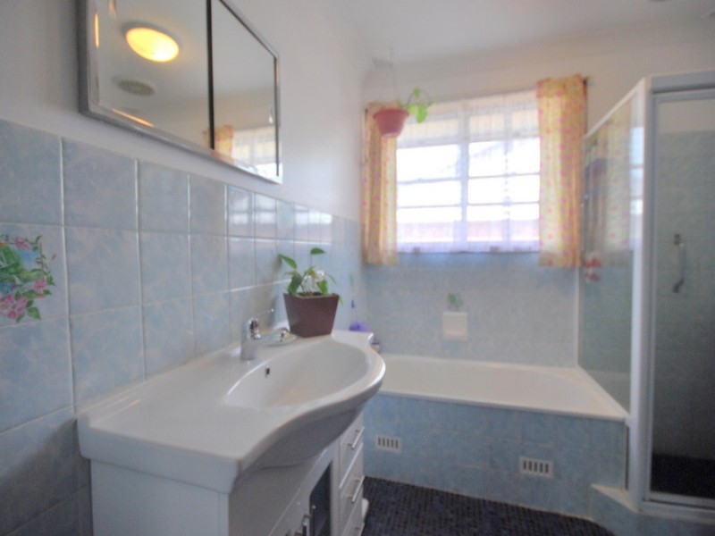 18 Pearson Street, Narara NSW 2250