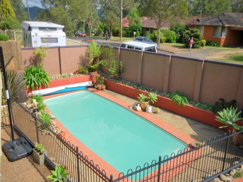 14 Malison Street, Wyoming NSW 2250