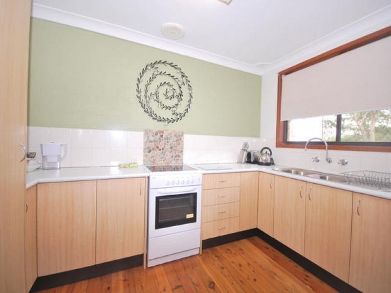 2/43 Rain Forest Road, Wyoming NSW 2250