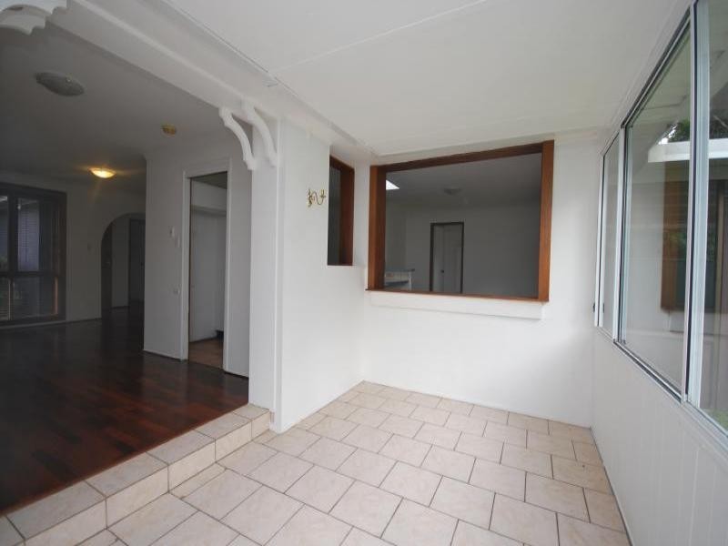 28 Ferntree Close, Wyoming NSW 2250