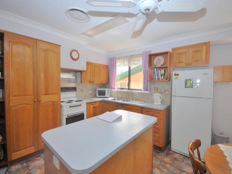 45 Beaumont Avenue, Wyoming NSW 2250