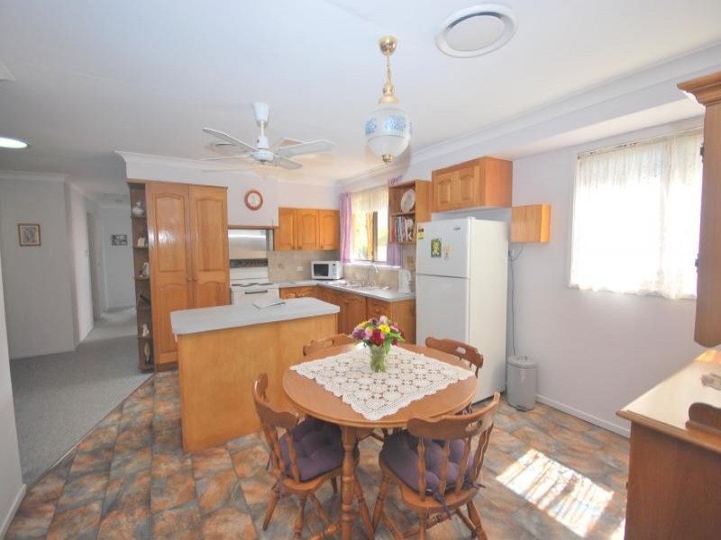 45 Beaumont Avenue, Wyoming NSW 2250