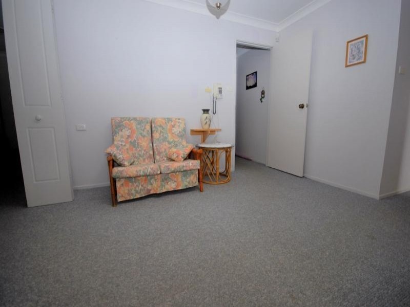 45 Beaumont Avenue, Wyoming NSW 2250