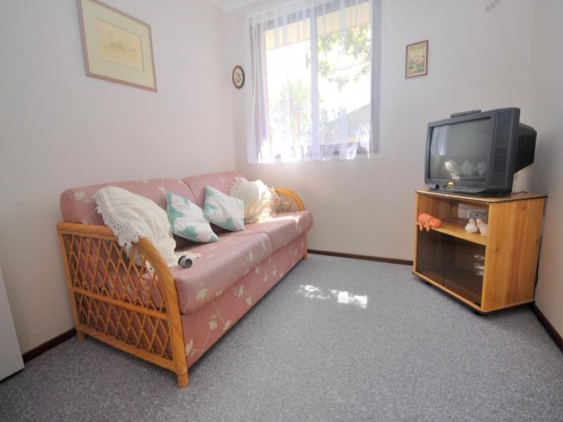 45 Beaumont Avenue, Wyoming NSW 2250