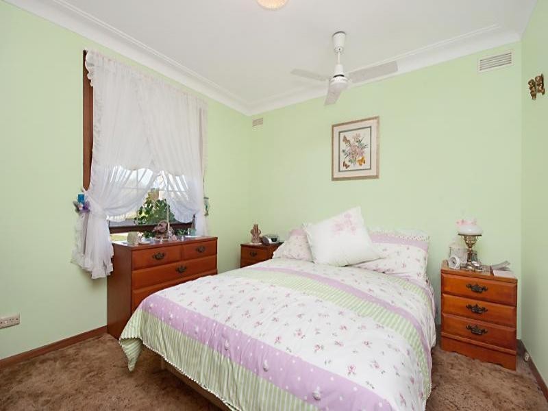 23 Dalton Street, Wyoming NSW 2250