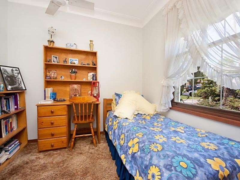 23 Dalton Street, Wyoming NSW 2250