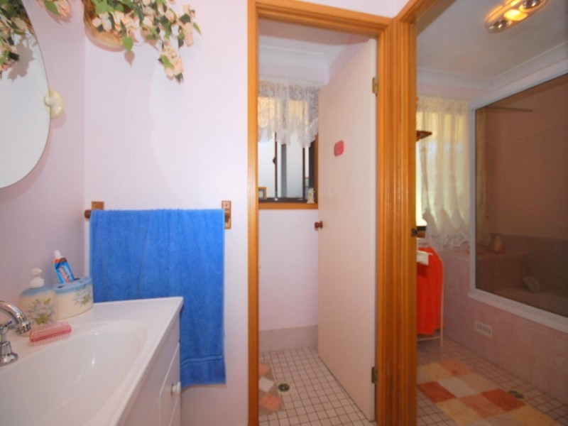 29 Adam Street, Narara NSW 2250