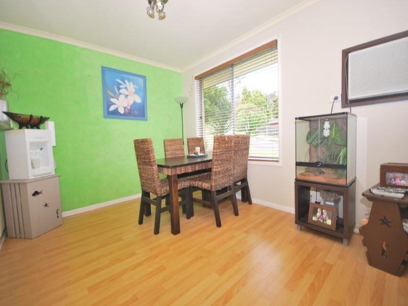 4 Tanunda Close, Narara NSW 2250