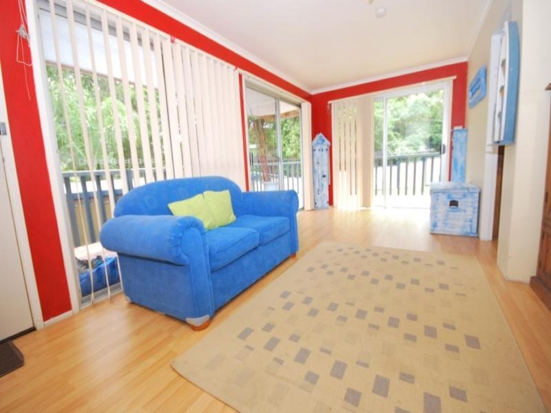 4 Tanunda Close, Narara NSW 2250