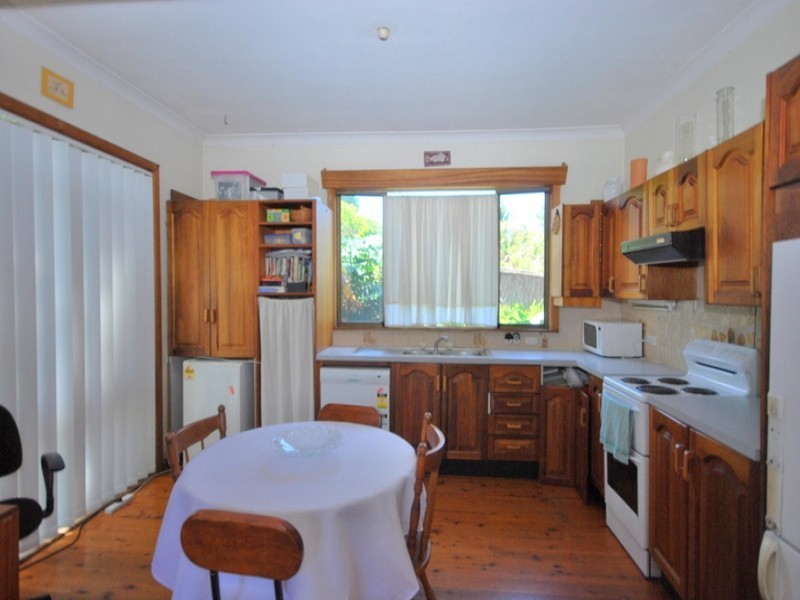 70 Turpentine Street, Wyoming NSW 2250